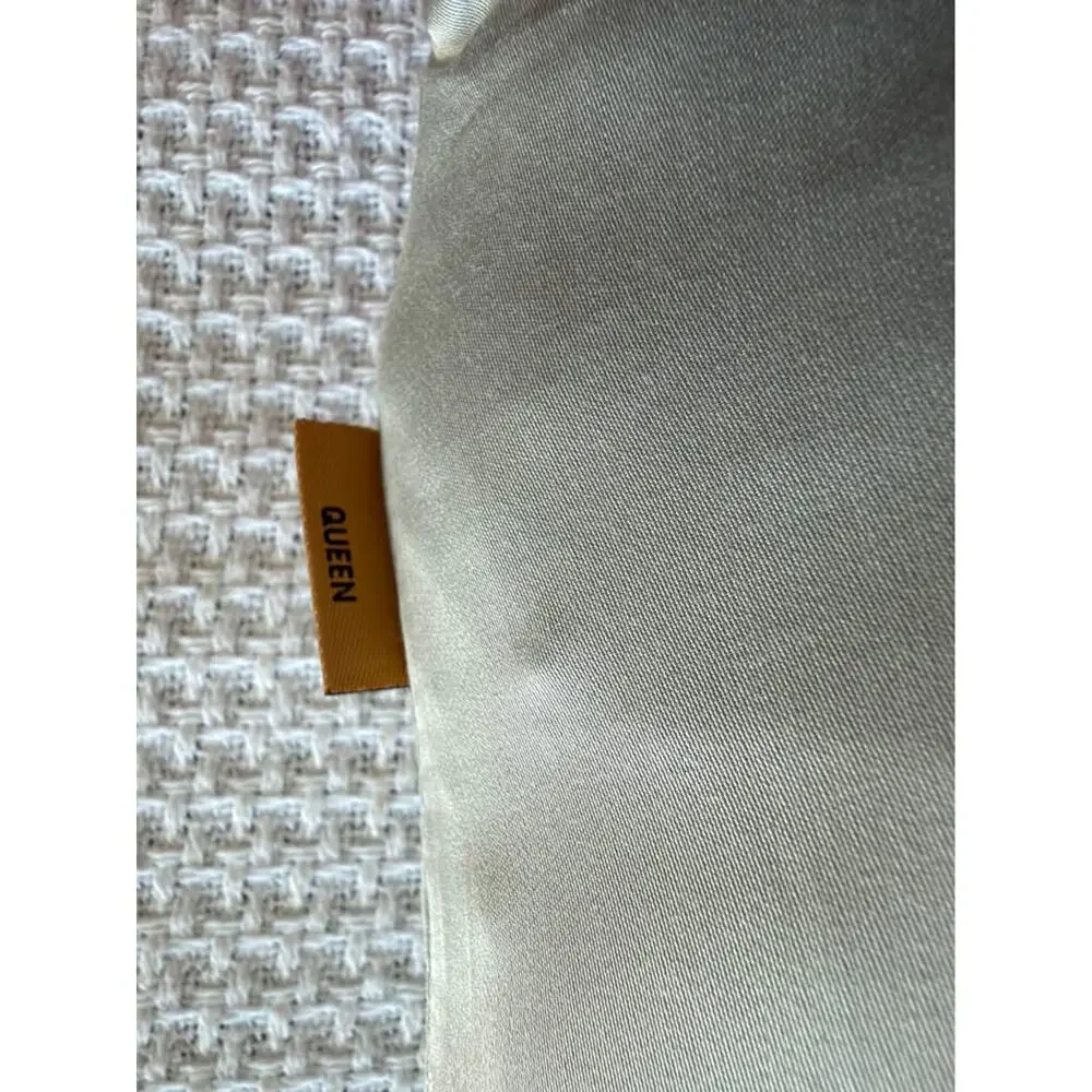 Quince brand new